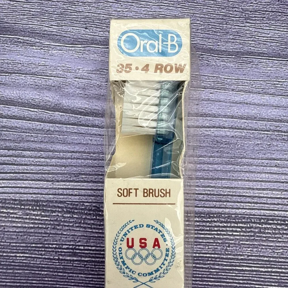 VINTAGE Oral-B 35 Toothbrush 1980s US Olympic Committee 4 Row Size End-Rounded
